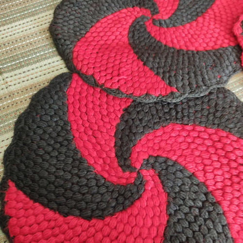 Vintage handmade knitted set of 4, used, wool, red and black