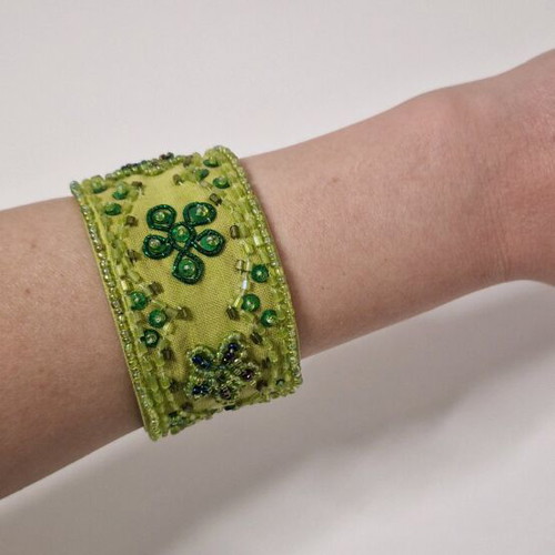 Green linen bracelet with beads new, Alfaparf Milan