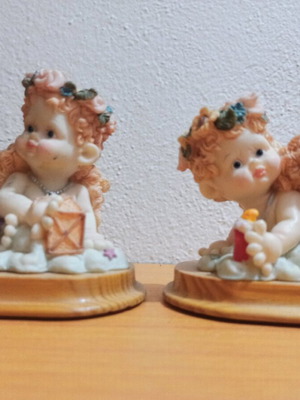 Vintage decorative angels like new, set of 2