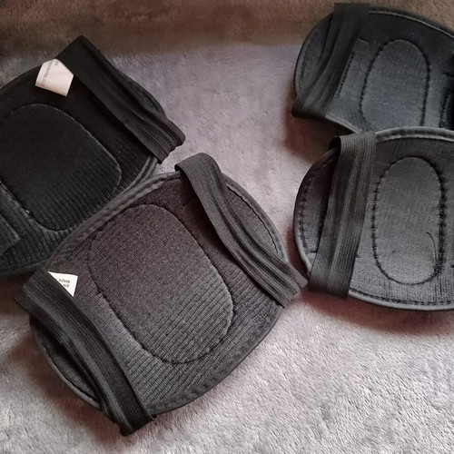 Protection set helmet and knee pads for bike and scooter, new