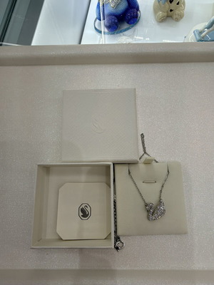 Swarovski Swan Pendant κολιέ σε μεσαίο μέγεθος