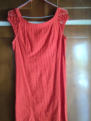Orange short lace dress like new, size Large