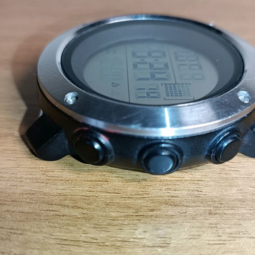 Skmei watch used with light scratches and missing strap