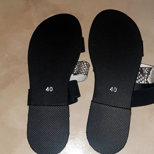 Leather flat sandals flip flops size 40 new black white
