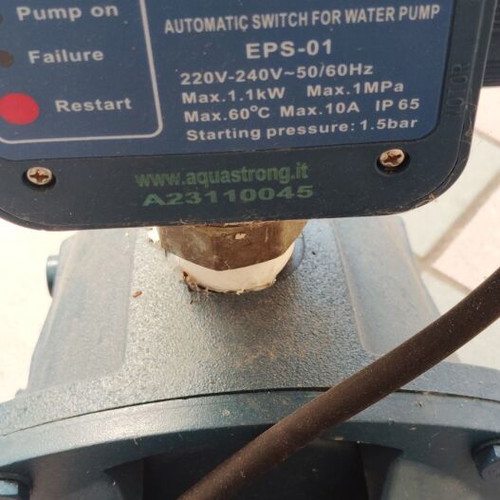 Water pressure pump 1hp like new, Italian made with accessories