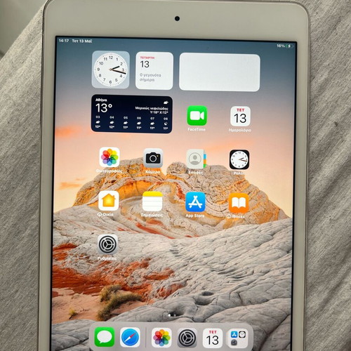iPad 4 mini like new, fully functional and barely used