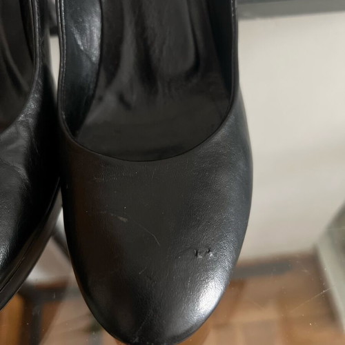 Black leather heels used, size 37