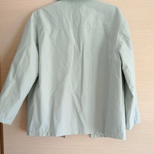 Nylon windbreaker jacket blue medium like new
