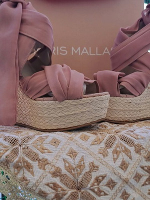 Tsakiris Mallas platform sandals like new, beige and pink, size 37