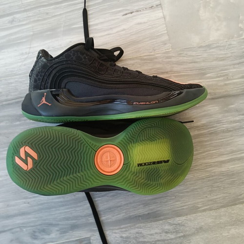 Jordan Luka 4 basketball shoes, black and green, size 44