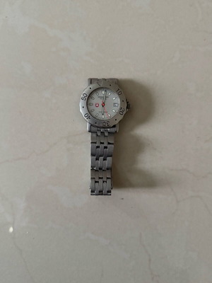 Swiss Army S.A.W CO La Chaux De Fonds 01206 watch used, silver