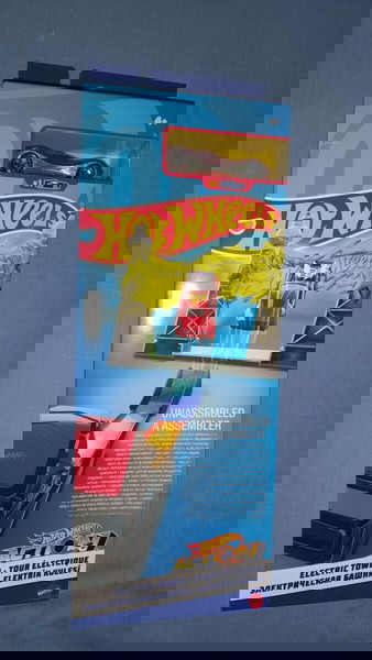 HOT WHEELS ELECTRIC TOWER
