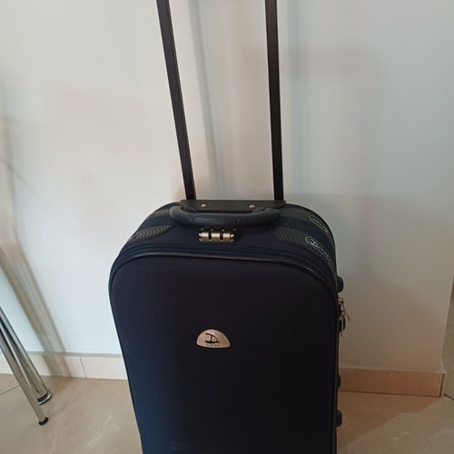 Blue fabric suitcase with 2 wheels, height 58cm, like new