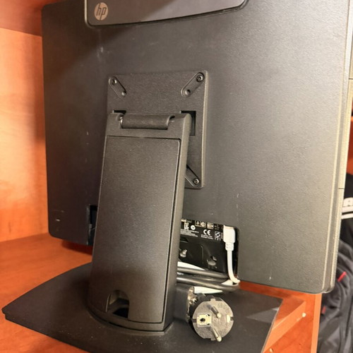 HP RP5 5810 POS computer with HP L6015tm 15” touch monitor used