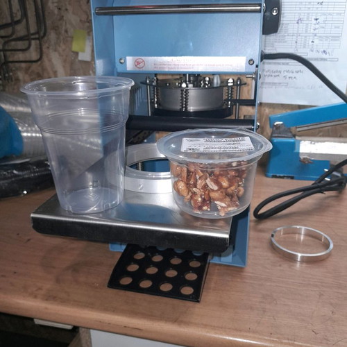Sealing machine for plastic bowls and cups new