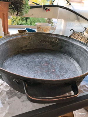 Copper low pot used antique 19th century