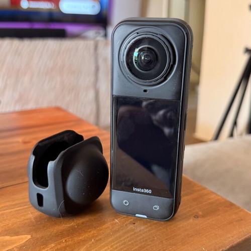 Insta360 X5 Essentials Bundle action camera, black