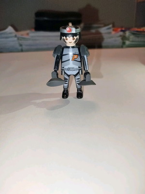 Playmobil Wall-Climb Spy Custom Model