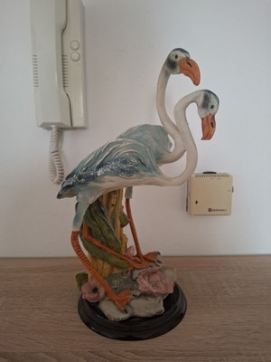 Vintage flamingo porcelain decorative figurine like new