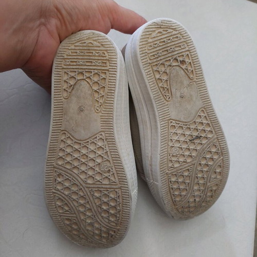 Beige canvas shoes No27 used for boy and/or girl