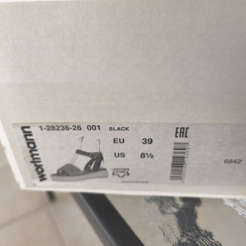 Tamaris sandals like new, size 39, black and white