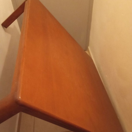 Walnut coffee table like new, square 1x1m, height 40 mm