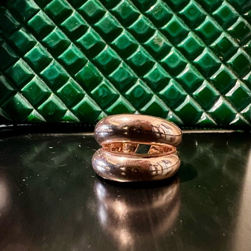 Steel ring set like new, gold color
