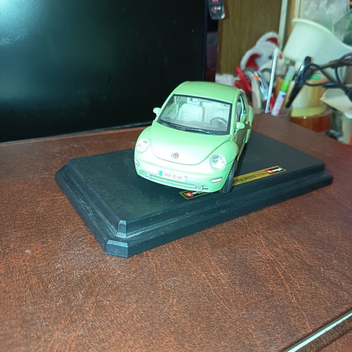 Volkswagen Beetle metal toy car 1998 like new by Burago