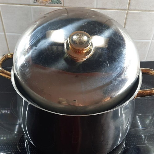 Large Vintage pot like new with 24 karat gold plating