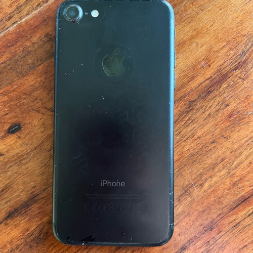 iPhone 7 128 GB used, black, with new screen and battery