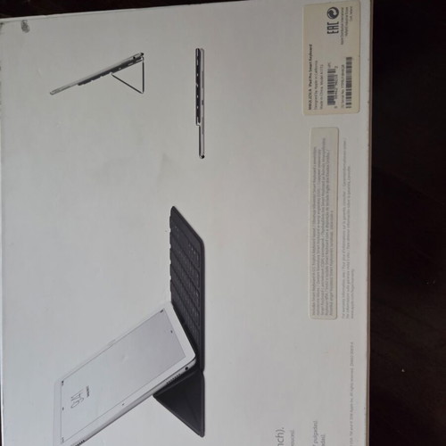 Apple iPad Pro Smart Keyboard like new