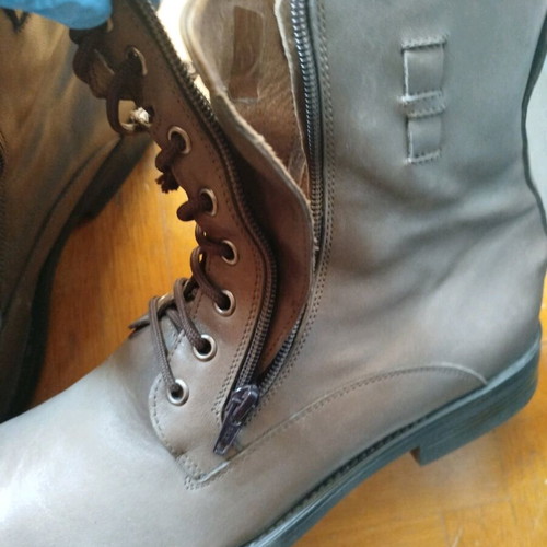 Kricket men's boots like new, size 41