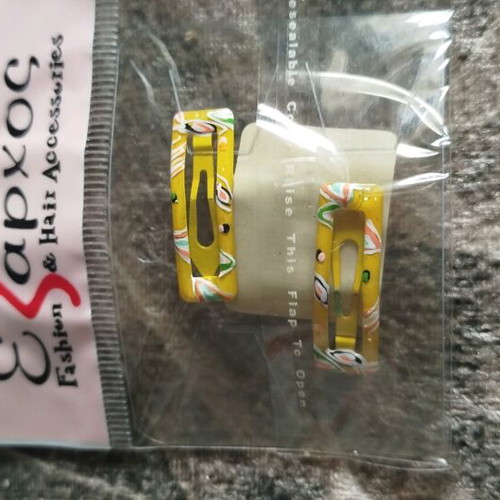 Hair clips new, pack of 8, yellow