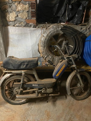 Velosolex mopeds 2 used siblings without license