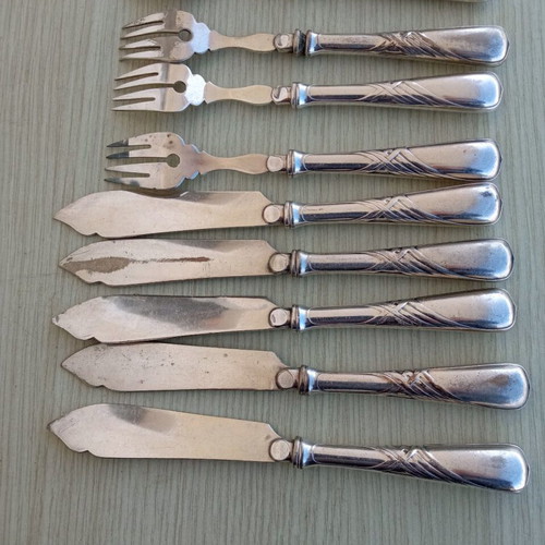 Silver-plated cutlery set used, 4 forks 18 cm and 5 knives 19.5 cm WMFN Nouvean