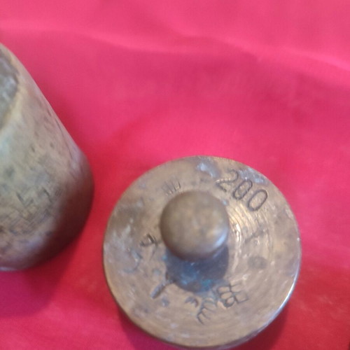 Scale weights used, complete set from 1 kilo to 5 grams