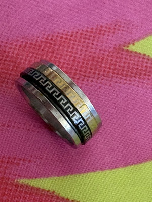 Spinning ring stainless steel with Greek key pattern, gold and silver
