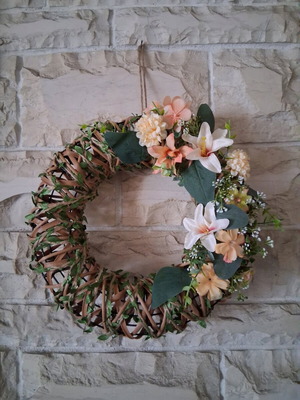 Decorative wreath 30cm new with metal frame and artificial flowers
