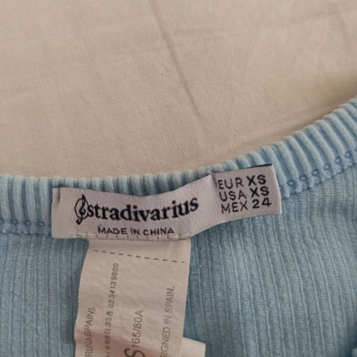 Stradivarius set of two tops like new, small and xsmall, rib fabric