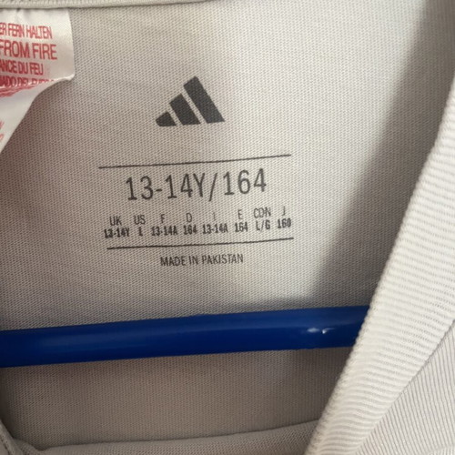 Adidas kids t-shirt size 13-14 like new, grey