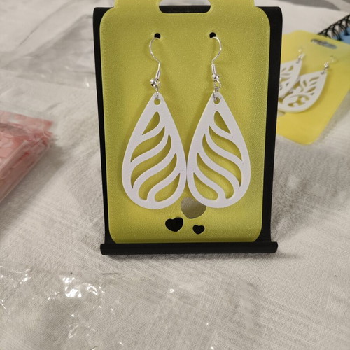 Drop earrings with wannabe lines 3D printing made, made to order