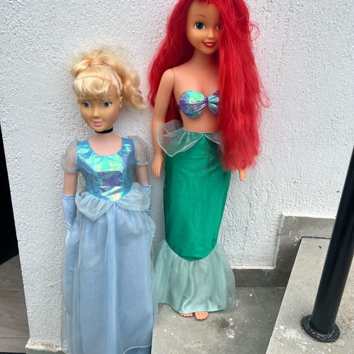 Authentic Ariel and Cinderella princess dolls used