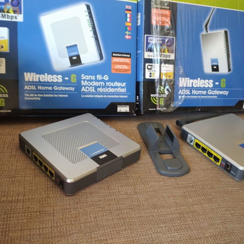 Linksys routers used, assorted pack