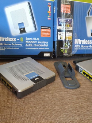 Linksys routers used, assorted pack