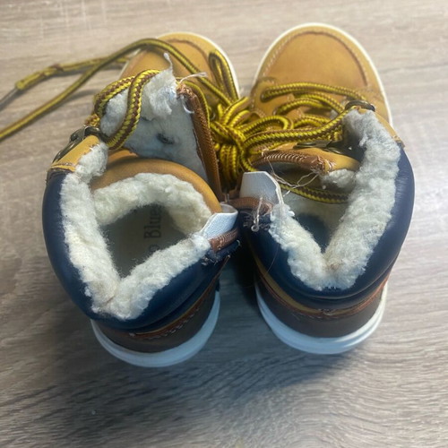 Saxo blues kids boots size 25 like new brown