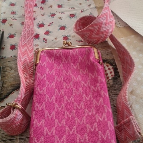 Wallet and crossbody bag women's pink new with phone holder