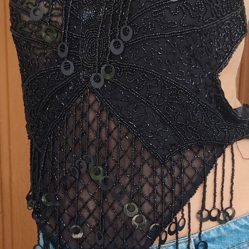 Top with birds and beads like new, black, sizes S and M