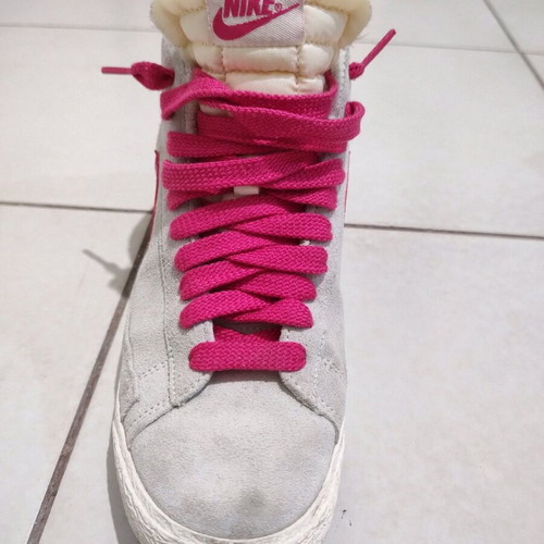 Nike Blazer Mid suede used, grey with pink details