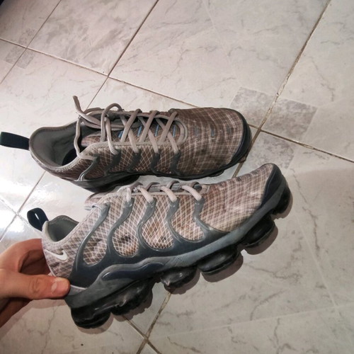 Nike Vapormax gray like new, size 43