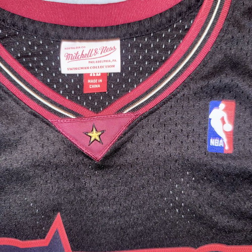 Mitchell & Ness Allen Iverson Philadelphia 76ers Jersey XL like new